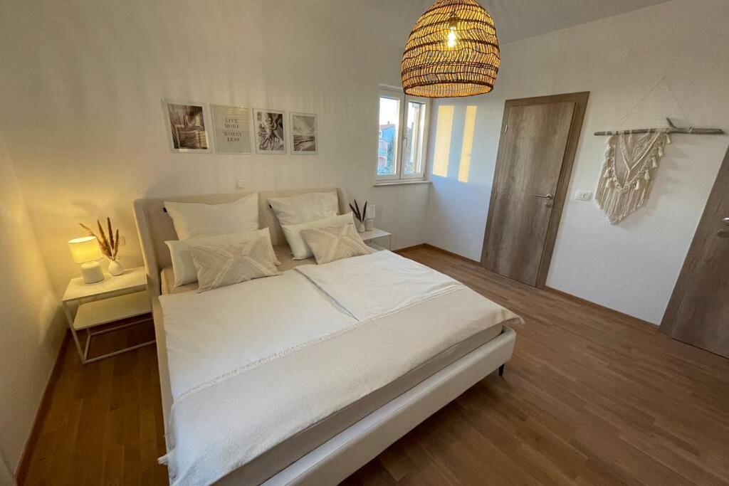 Villa Katarina - Grosser Pool Beheizt - Meerblick Vrsi Exteriör bild