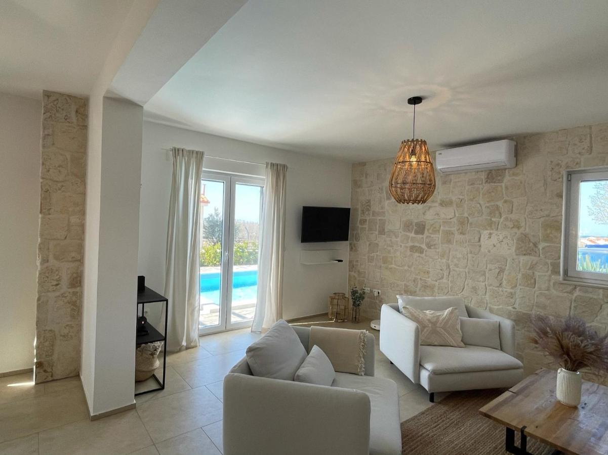 Villa Katarina - Grosser Pool Beheizt - Meerblick Vrsi Exteriör bild